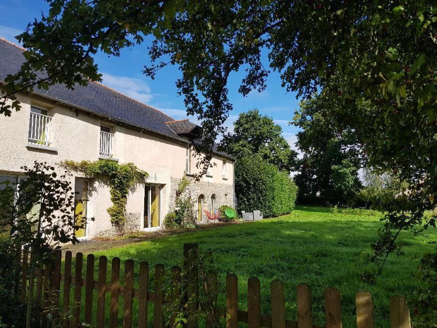 Auberge De La Hardouinais-Arduen Saint-Launeuc Exterior foto